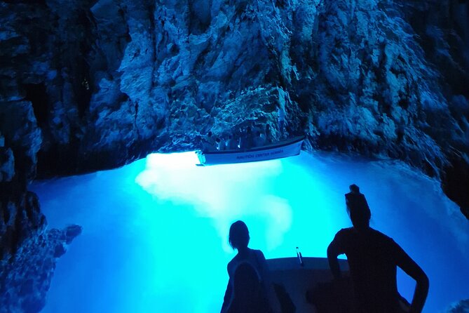 BLUE CAVE & 5 islands tour from Hvar - Palmižana and the two-hour lunch break