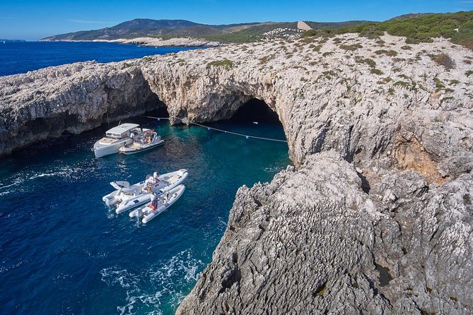 Blue Cave and Pakleni Islands group Tour from Hvar - How comfortable is the speedboat?