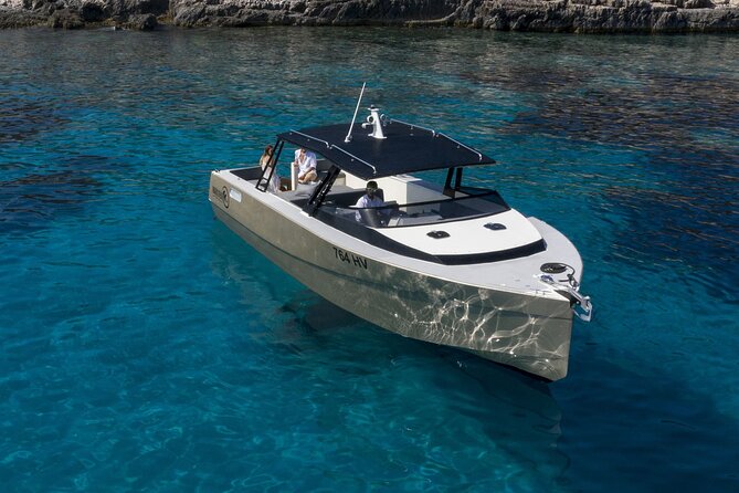 Blue cave group tour with swimming and snorkelling from Hvar - Palmizana Bay and the lunch break