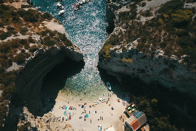 Blue Cave & Vis Island speedboat tour from Hvar - The return ride is part of the payoff