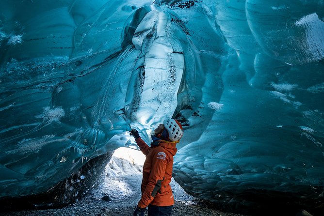Blue Ice Cave Adventure - The value of a group limited to eight
