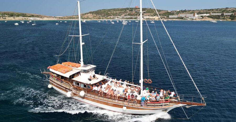 Blue lagoon, Crystal Lagoon & Comino Island & Caves - Key points to know before you book