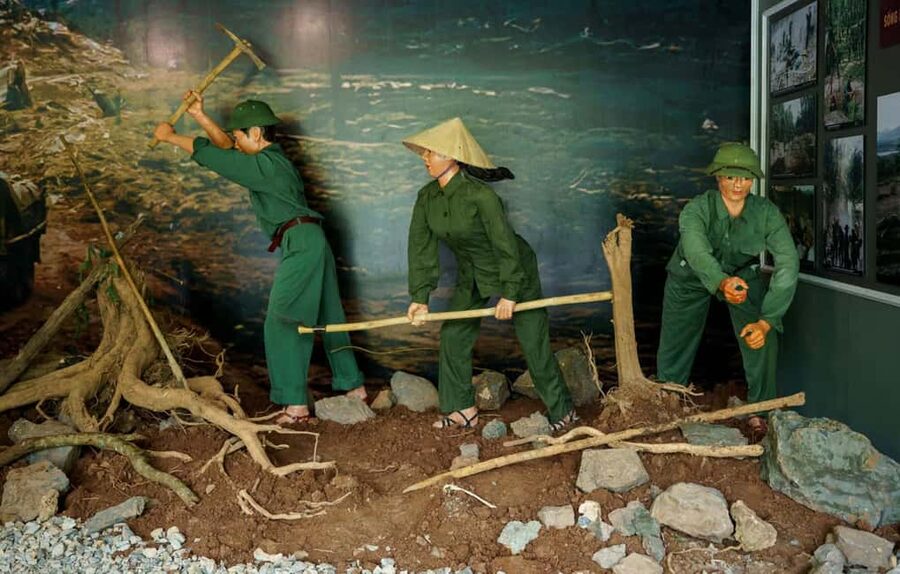 Boat Ride Phong Nha Cave & Vietnam’s Historic Command Cave - Why this tour is different from a standard Phong Nha visit