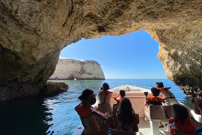 Boat tour Benagil Caves - Praia dos Caneiros and the first cliff views