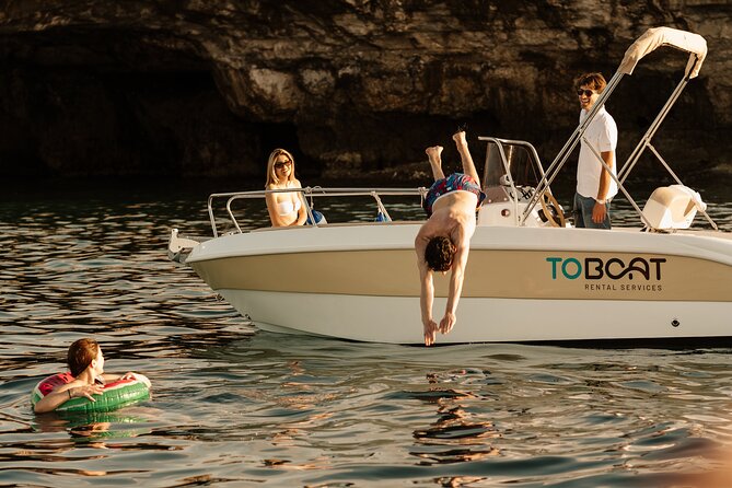 Boat tour from Monopoli to the Polignano caves with aperitif - Cala Corvino and the quiet side of Polignano