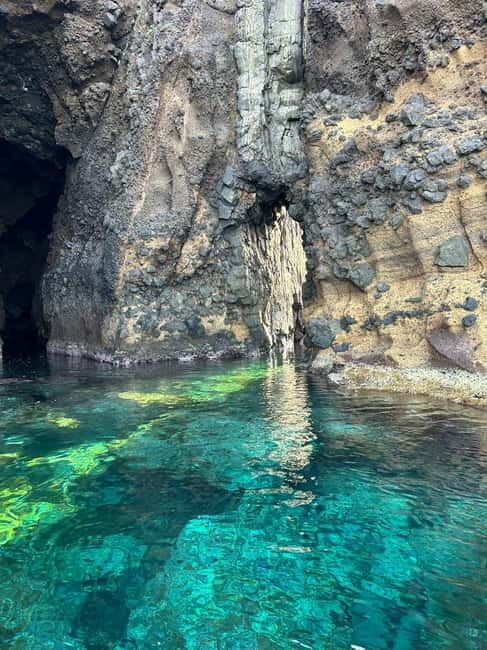 Boat Tour: Island hopping by dinghy with cave visits and snorkeling - Who Will Enjoy This Most?