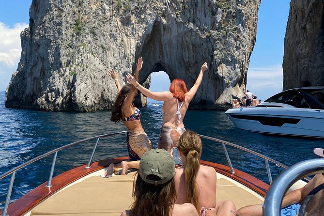 Boat Tour of the Caves on the Island of Capri - What the $72.41 price buys you