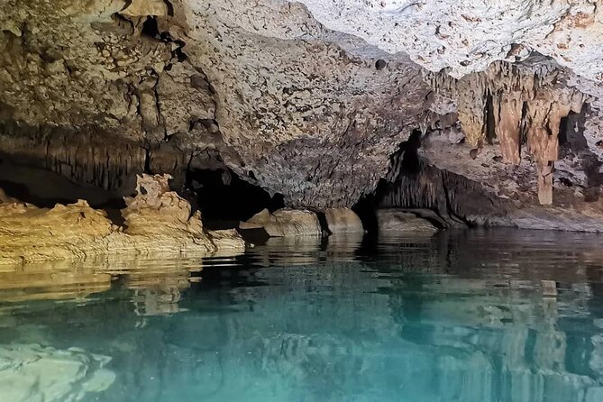 Bonaire CaveTour Climb, Snorkel & Explore the Hidden Gems - Why the guide can make or break the day