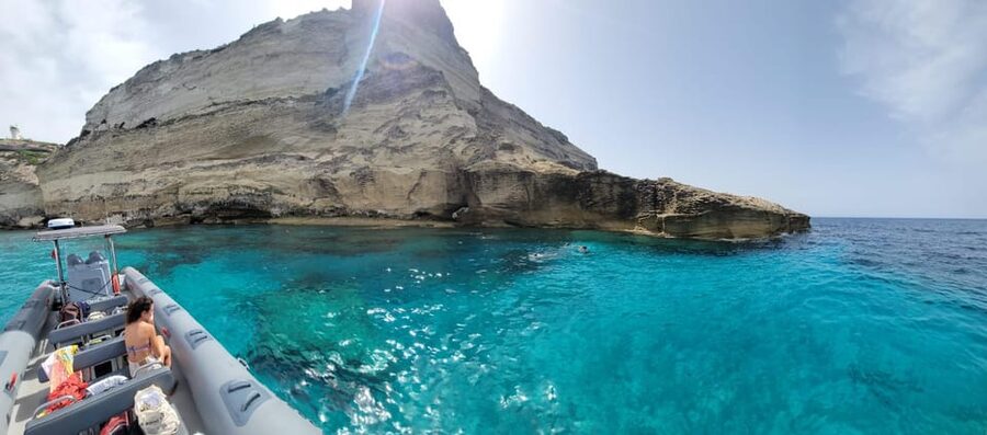 Bonifacio: Lavezzi Islands and Caves Guided Tour - Entering the Saint-Antoine and Sdragonato caves