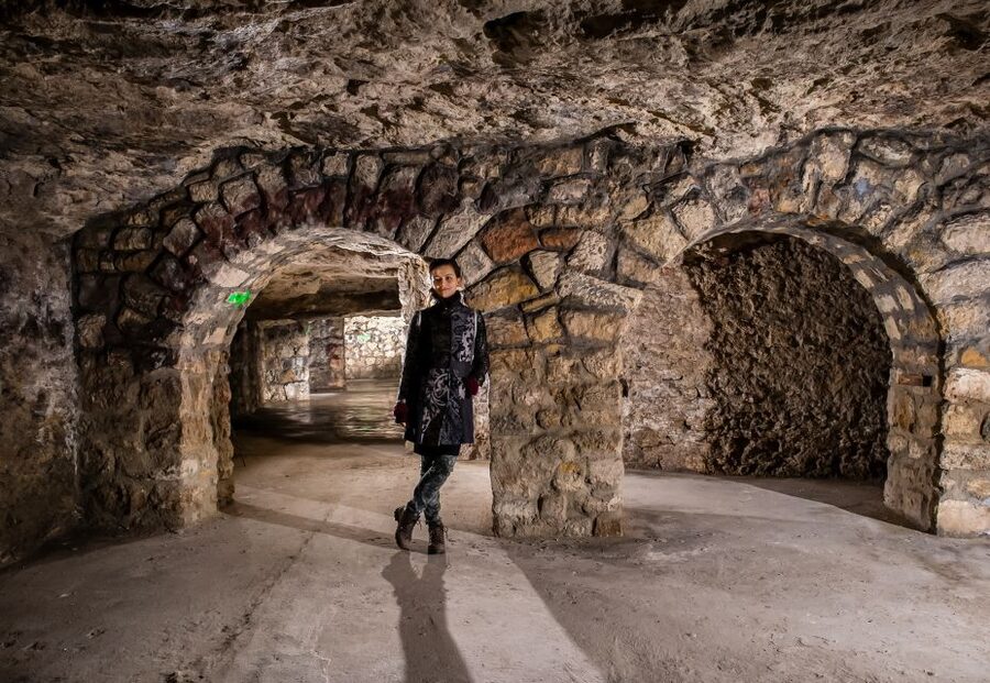 Budapest: Buda Castle Cave Tour - Temperature, clothing, and the physical route