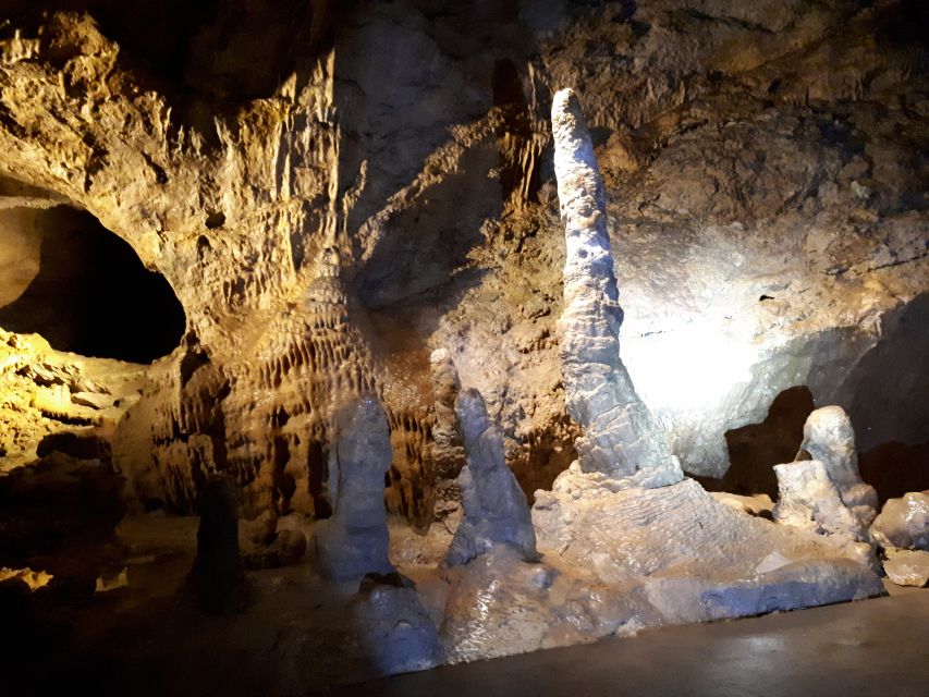 Budapest: Semlő-hegyi & Pál-völgyi Caves Guided Walking Tour - Who should book this cave tour