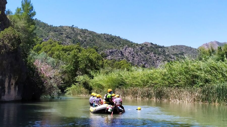 Calasparra: Almadenes Canyon Rafting with Caves and Rock Art - Returning to the river and entering Otter Cave