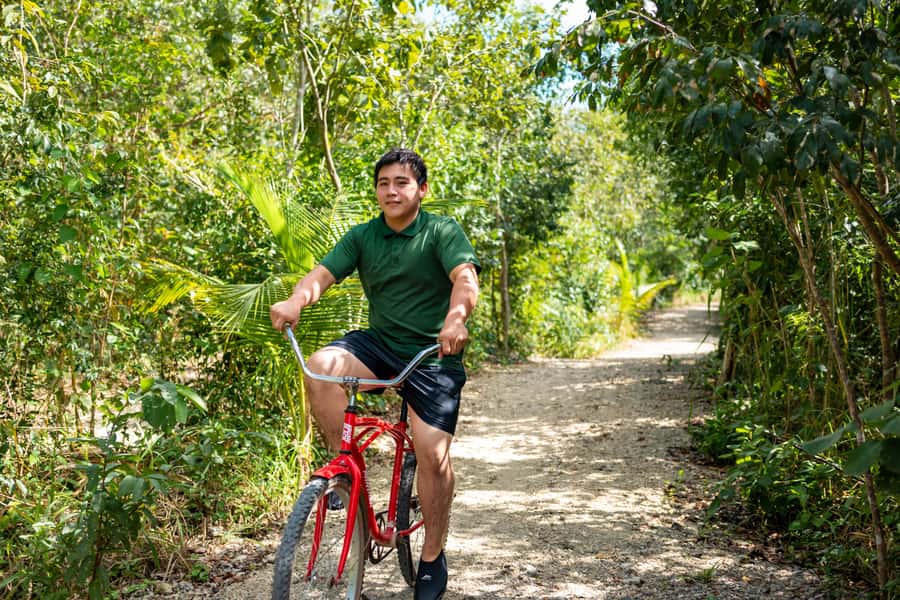 Cancun: Cenotes El Retoño entrance with transportation, lunch, and guided tour. - Key points at a glance