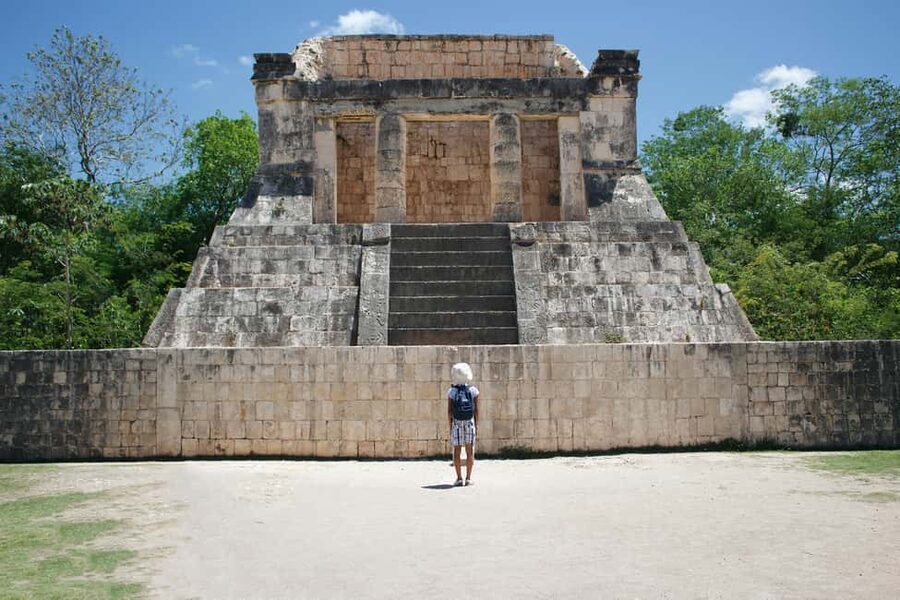 Cancun in its entirety: Chichen Itza ruins, cenote, and Valladolid - The early ride to Chichén Itzá