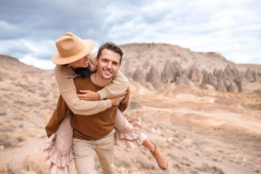 Cappadocia: Underground city and south tour with lunch - Going below ground at Ozkonak