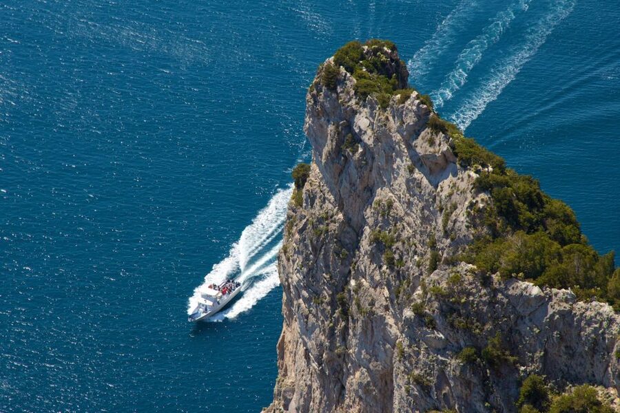 Capri: Guided Island Boat Tour With a Stop at the Caves - The Blue Grotto and the western coast