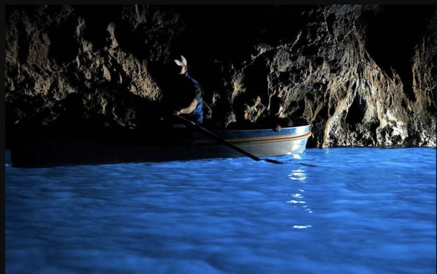 Capri: Island Sightseeing Tour with Blue Grotto Stop - Timing, crowds, and the real value of one hour