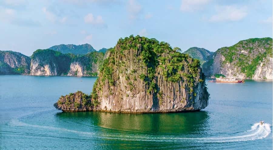 Cat Ba: Lan Ha and Ha Long Bay Boat Tour with Kayaking, Cave - Key points to know before you go