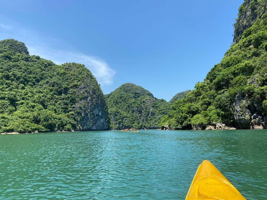 Cat Ba: Lan Ha and Ha Long Bay Boat Tour with Kayaking, Cave - Kayaking through narrow passages and caves