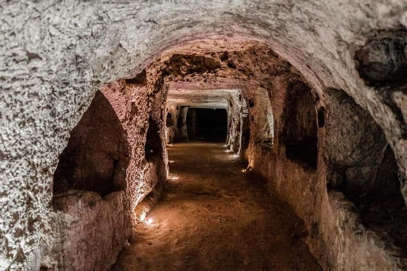 Catacomb of St. John: Entrance ticket and guided tour with VR viewer - How useful is the VR viewer?