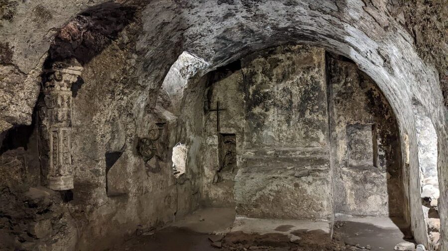 Catania: Underground Catania Tickets and Guided Tour - Church Chambers, Relics, and Unsettling Stories