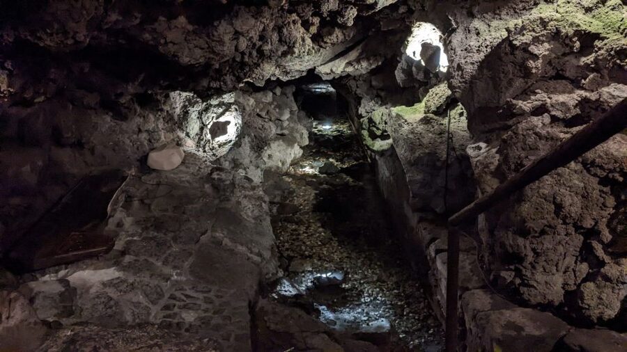 Catania: Underground Catania Tickets and Guided Tour - Walking Via Etnea Between the Four Stops