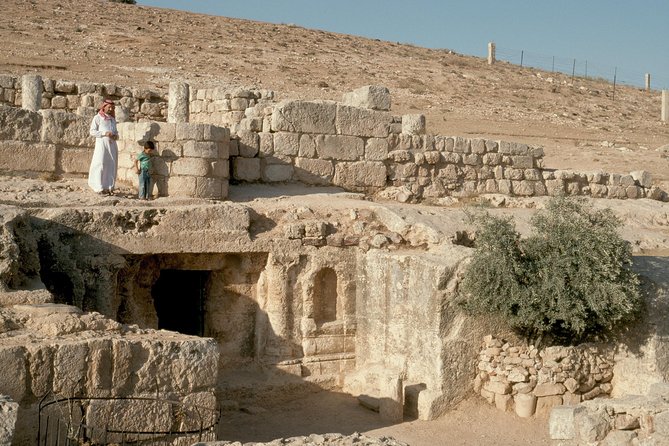 Cave of the Seven Sleepers and Amman Islamic Sites Tour - Inside the Cave of the Seven Sleepers at Al-Raqim