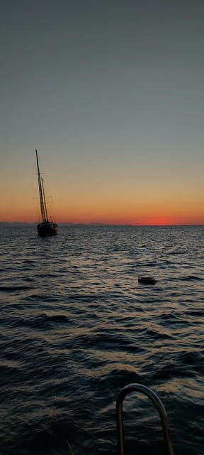 Cefalù: Mini Yacht with Snorkel Stops, Caves and Aperitif - Meeting Captain Alex at the port