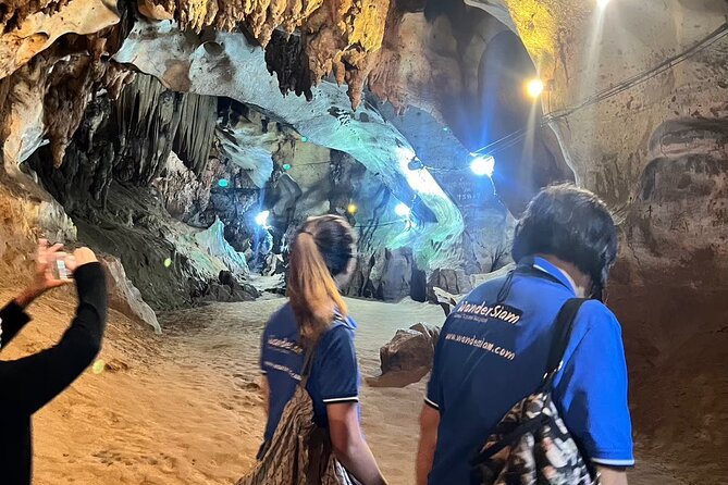 Chiang Mai Day Tour: Chiang Dao Cave and Hill Tribes - Entering Chiang Dao Cave by lantern