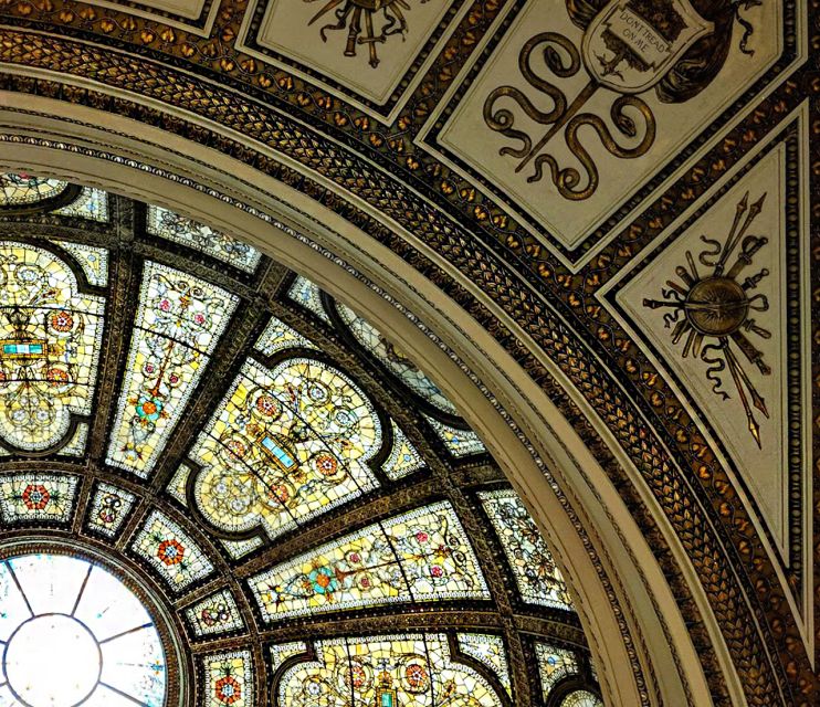 Chicago: Underground Pedway & Downtown Secrets Walking Tour - The guides make the difference
