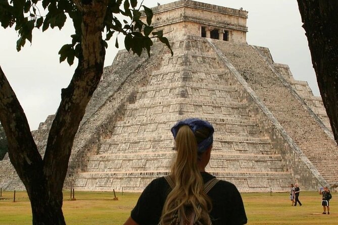 Chichén Itzá, Cenote Suytún, and Cenote Ikkil Guided Tour - Valladolid: a quick look rather than a town visit