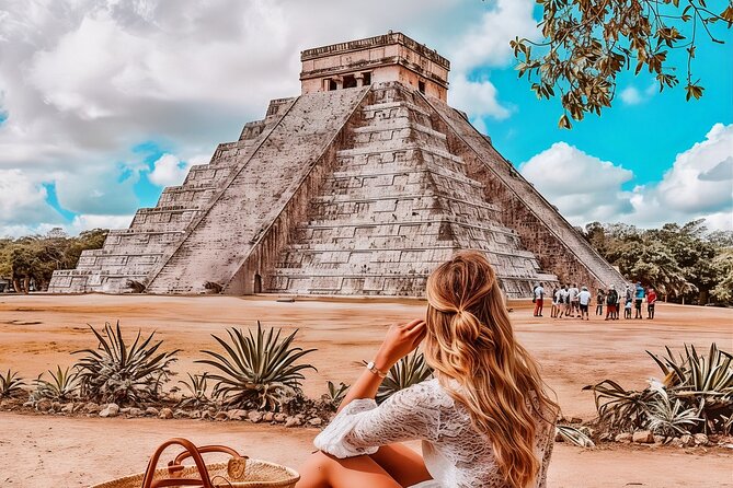 Chichén Itzá, Cenote Suytún, and Cenote Ikkil Guided Tour - The early pickup and the long ride east