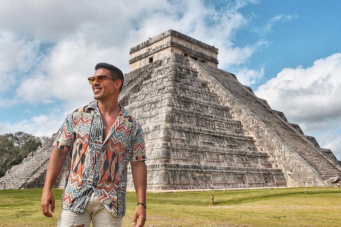 Chichén Itzá, Cenote Suytún & Cenote Ik-kil Expedition - Suytún is beautiful, but the famous photo takes time