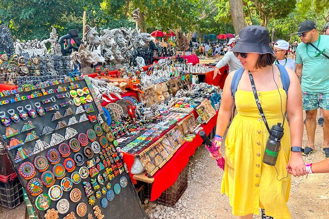 Chichen Itza, Cenote & Valladolid Tour with Tequila and Lunch - Buffet lunch and a community tequila tasting