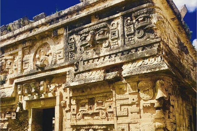 CHICHEN-ITZA MARAVILLA - Cenotes & Valladolid Private Tour - A convent photo stop in Valladolid