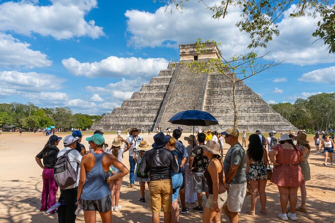 Chichen Itza, Transportation, lunch, cenote and Valladolid. - Entering Chichen Itza with an English or Spanish guide