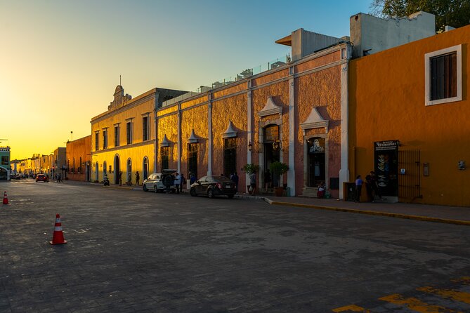 Chichen Itza, Transportation, lunch, cenote and Valladolid. - Valladolid in 20 to 30 minutes