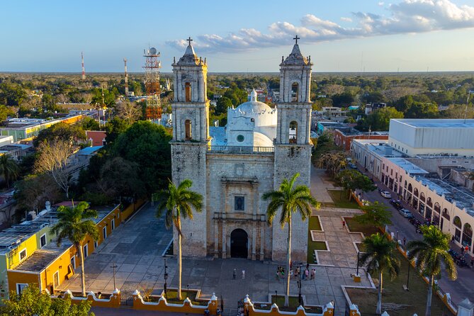 Chichen Itza, Transportation, lunch, cenote and Valladolid. - Plaza La Isla 2 and the bus transfer