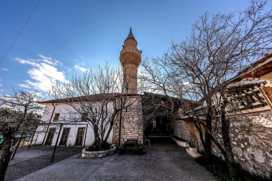 City of Side: Altinbesik Cave and Ormana Tour with Boat Ride - From Side to the Taurus Mountains