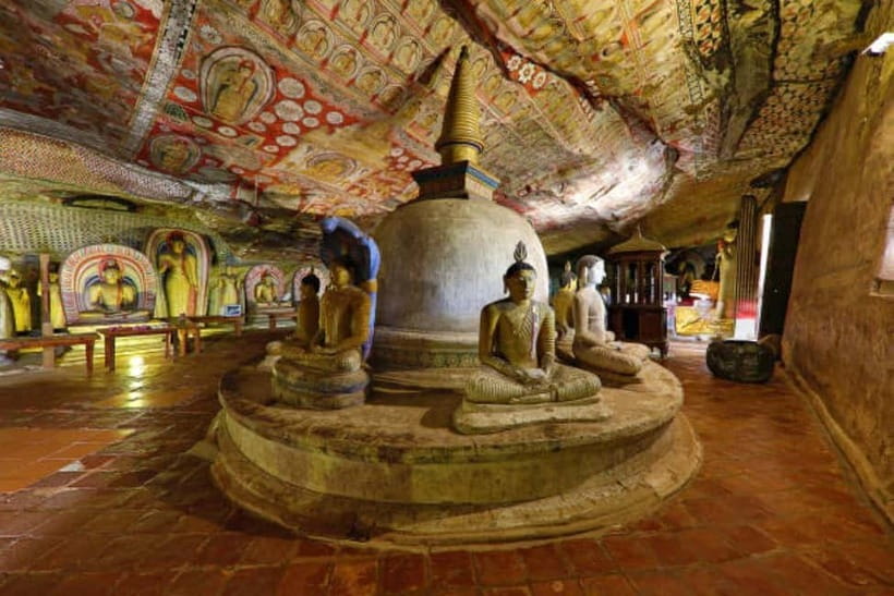Colombo: Sigiriya, Dambulla Caves, & Wildlife Day Tour - Climbing the 1,300 steps at Sigiriya