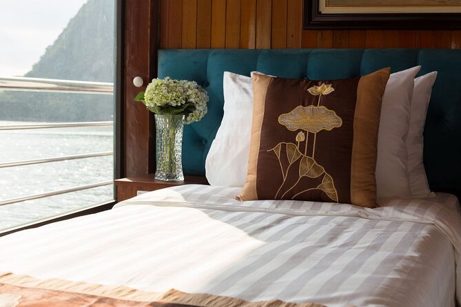 CozyBay Boutique 2D1N Kayak, Swiming ,Titop, Cave, Expressway way - Sunrise, breakfast, and the pearl farm