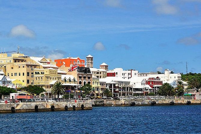 Crystal Caves, Aquarium, City of Hamilton and Ferry - Key points to know before booking