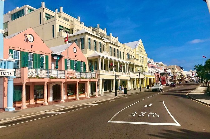 Crystal Caves, Hamilton Shopping and Beach Tour - Horseshoe Bay: two hours for Bermuda’s famous shore