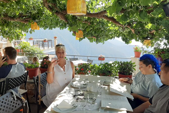 Delphi, Thermopylae, Corycian Cave 300 Spartans Tour - Who should book this Delphi tour?