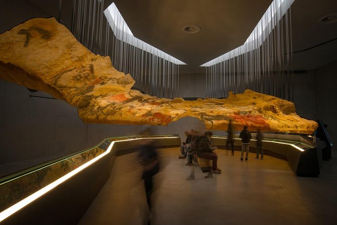 Dordogne Day Tour : Prehistory and The Art of the Caves from Sarlat - The National Prehistory Museum sets the stage