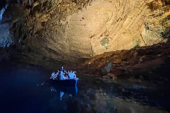 Dream Tour: Melissani Lake, Drogarati Cave, Myrtos (viewpoint) - Practical details that can make the day easier