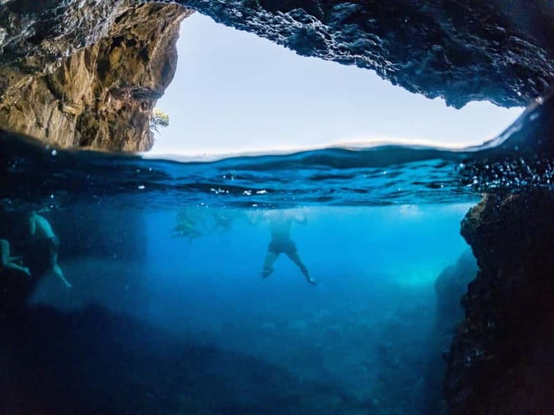 Dubrovnik: 6 hours Blue cave & Elaphiti with optional lunch - The Blue Cave is beautiful, but it is not effortless