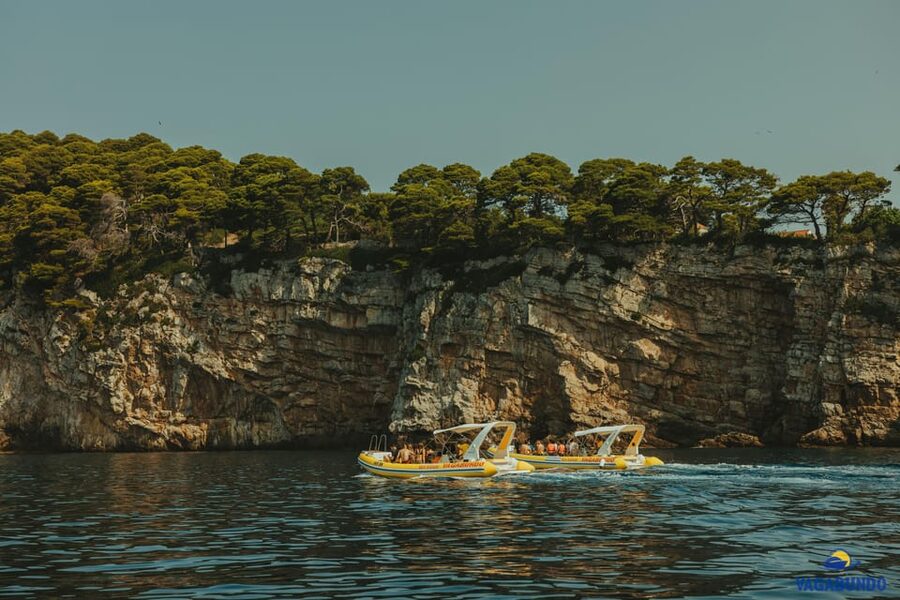 Dubrovnik: Blue Cave Afternoon Speedboat Tour with Drinks - Practical packing advice for the speedboat