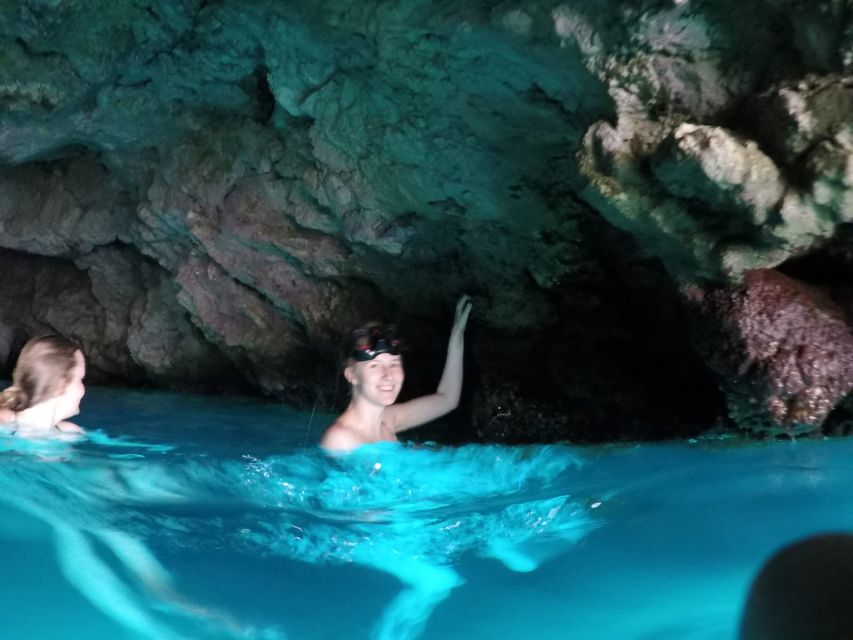 Dubrovnik: Blue Cave & Sunj Beach Boat Tour with Drinks - Šunj Beach gives the tour breathing room