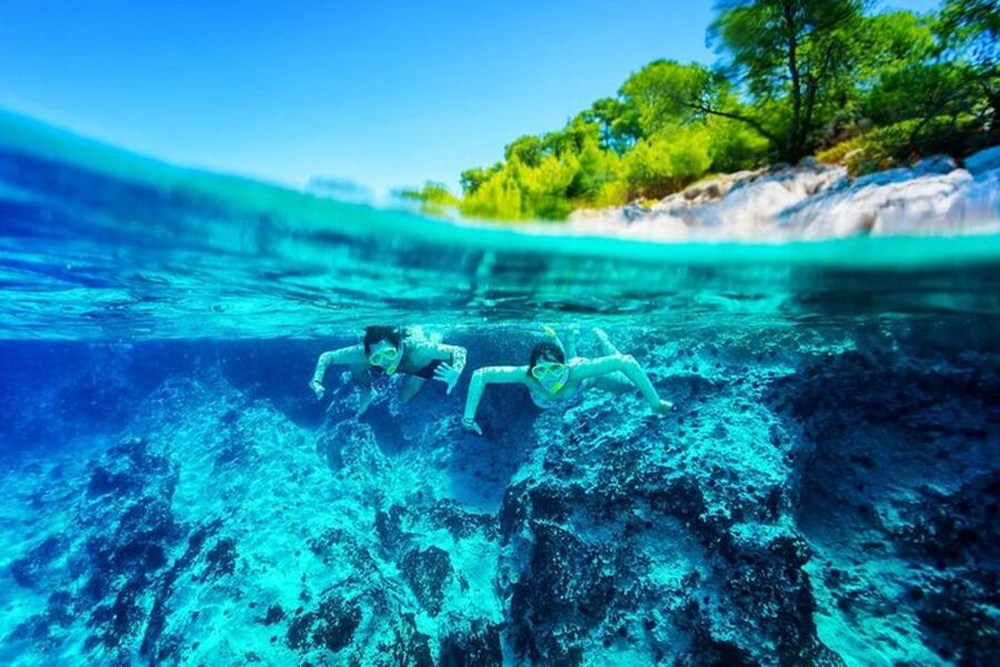 Dubrovnik: Blue Cave & Sunj Beach Boat Tour with Drinks - Drinks, gear, and practical comfort